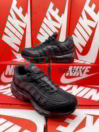 Image 5 of Mens One Tens / Nine Fives (1:1)