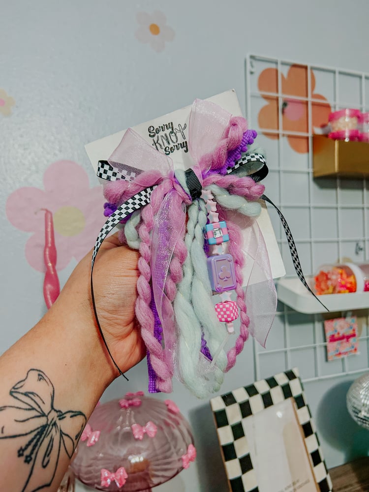 Image of WHIMSY BOW - BEADED 3