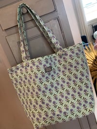Image 1 of Grand sac matelassé vert