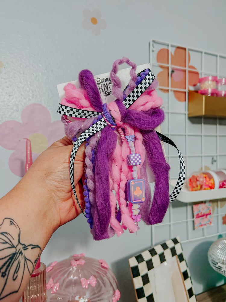 Image of WHIMSY BOW - BEADED 4