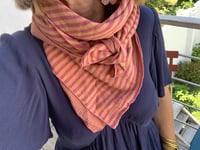 Image 2 of Foulard rayé 