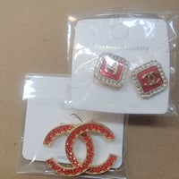 Image 1 of Brooch sets