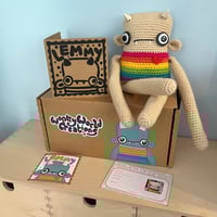 Image 3 of Lemmy - Beige Boi