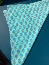 Image 5 of Petit Foulard