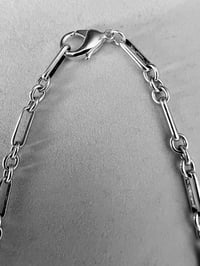 Image 5 of Oblong & oval link chain