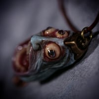 Image 8 of 3 Eyed Screamer, flash reflective eyes, 1.5"