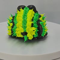 Image 3 of Spikey Webster - yellow/green imperfect face