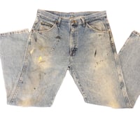 Image 2 of Men's Wrangler Jeans Y2K Vintage Relaxed fit straight leg cut med wash SZ 34/30