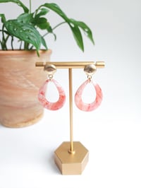 Coral Marble Margerys 