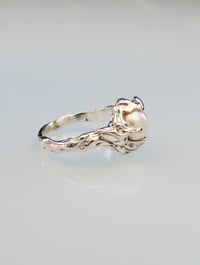 Image 3 of White Pearl Wave