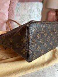 Image 12 of Louis Vuitton Monogram Neverfull PM