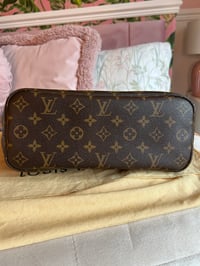 Image 11 of Louis Vuitton Monogram Neverfull PM