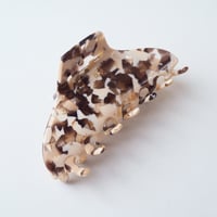 Image 1 of  *NEW* Missy Hair Claw In Conch Shell