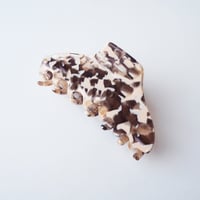 Image 7 of  *NEW* Missy Hair Claw In Conch Shell