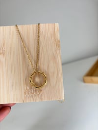 Image 1 of Collar circulo Raices