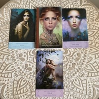 Image 4 of Elle Qui Oracle by Mélanie Delon & Arwen Lynch-Poe (Pre-loved)