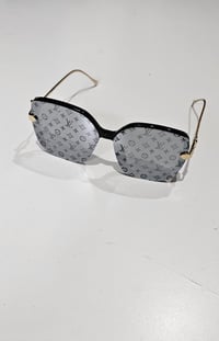 Image 1 of Lulu 1:1 glass 