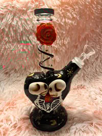 Image 19 of Skull Love Bong