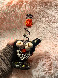 Image 24 of Skull Love Bong