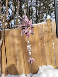 Image 1 of 🐝Honeybee's Bouquet Suncatcher🐝