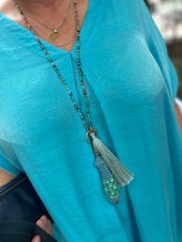 Image 3 of Sardientje key & bag charm met parelstrik