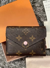 Image 1 of Women’s Pink Trifold Wallet