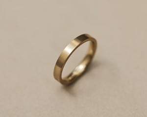 Image of 18ct yellow gold 3mm matte finish flat court ring