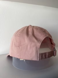 Image 2 of Gorra Ert Classic Icon Dad Hat Pink