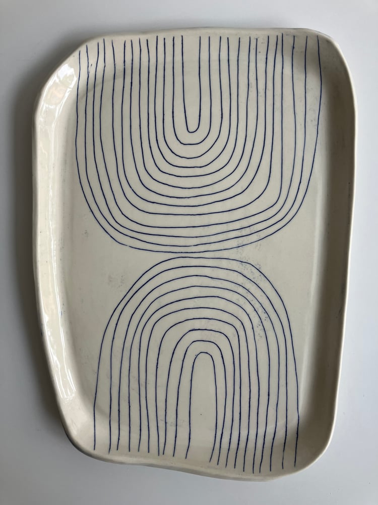 Image of double u platter