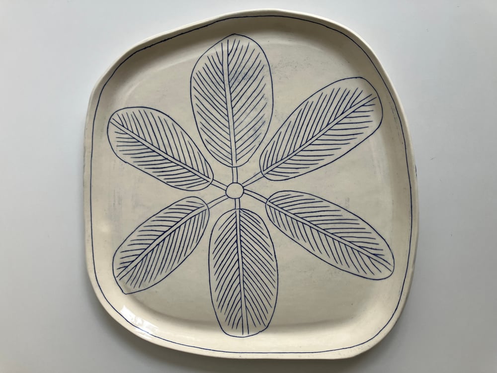 Image of six leaves platter