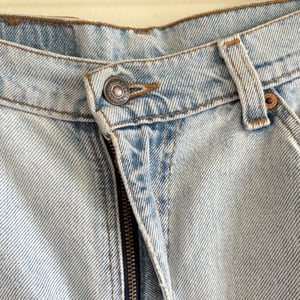 Image of Levi's 560 Loose Fit Made in USA Short (Light Wash 34)