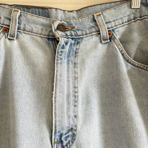 Image of Levi's 560 Loose Fit Made in USA Short (Light Wash 34)