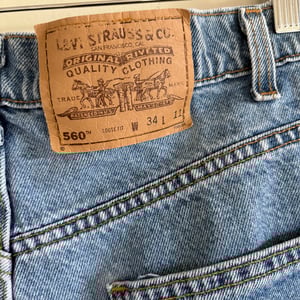 Image of Levi's 560 Loose Fit Made in USA Short (Medium Wash 33)