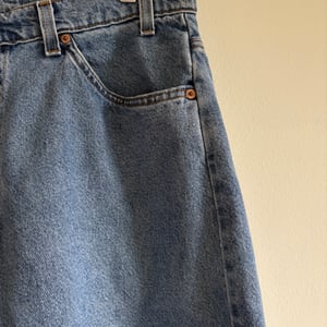 Image of Levi's 560 Loose Fit Made in USA Short (Medium Wash 33)