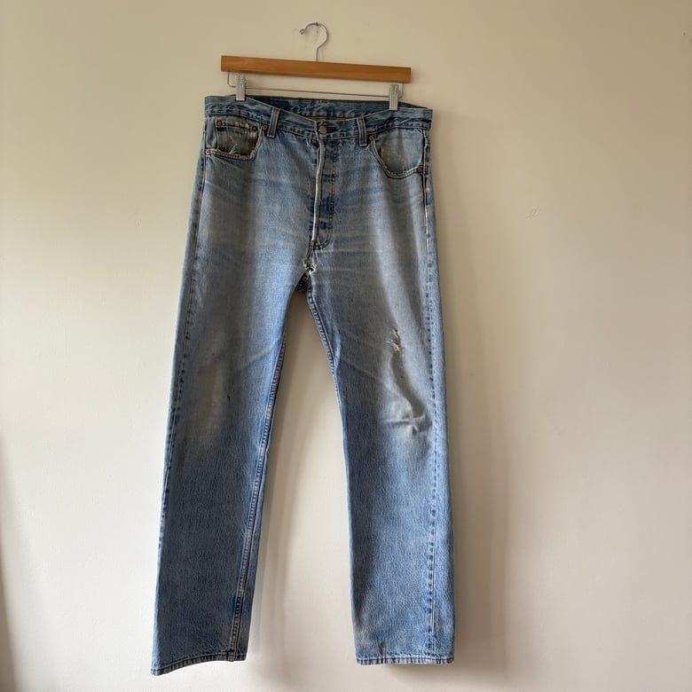 Image of Levi's 501 Made in USA (Light Wash 35x32)