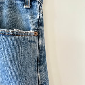 Image of Levi's 505 Made in USA (Medium Wash 35x31)