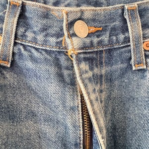 Image of Levi's 505 (Light/Medium Wash 31x31)