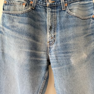 Image of Levi's 505 (Light/Medium Wash 31x31)