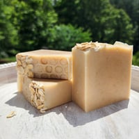 Image 1 of Creamy Oats & Honey