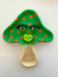 Image 3 of Mystery Mushroom Face