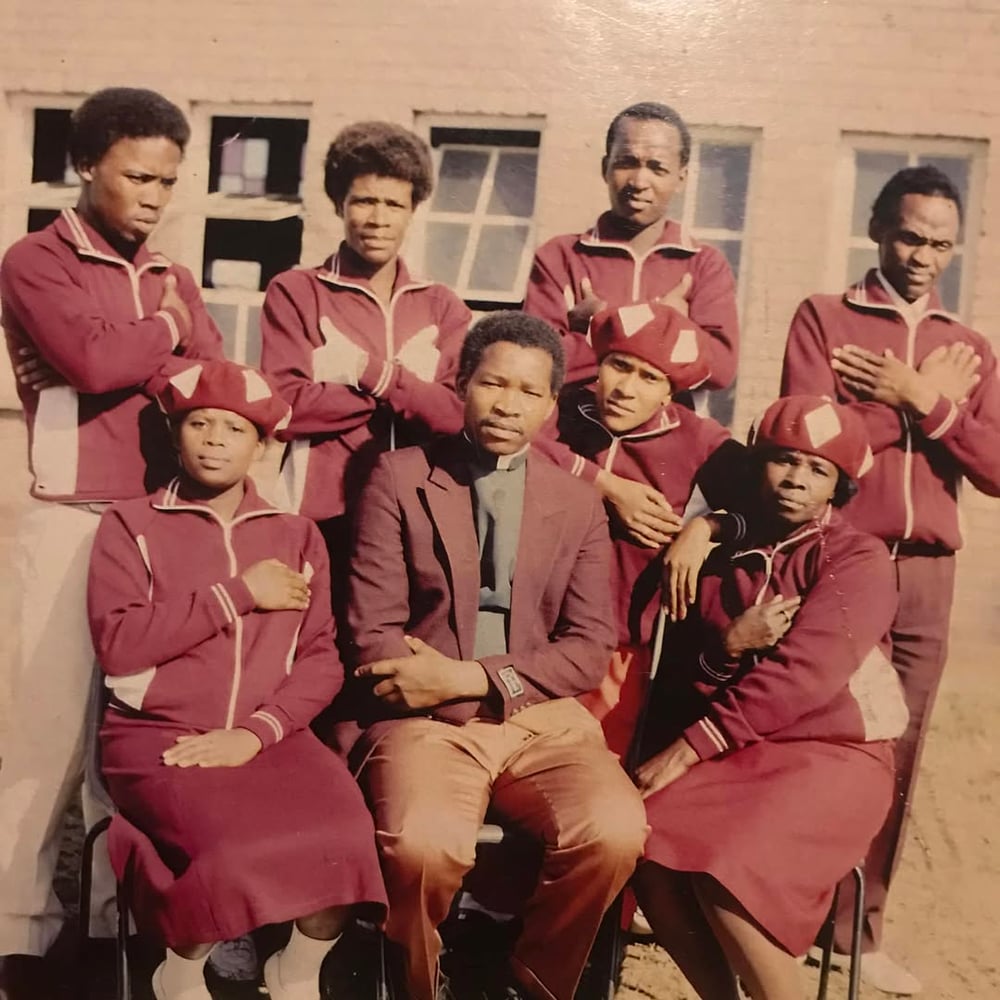 Image of Holy Singers - Uyamangalisa