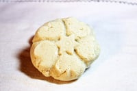 Image 4 of Detangling & Shine Shampoo Solid Bar "A la Coco", 100 g