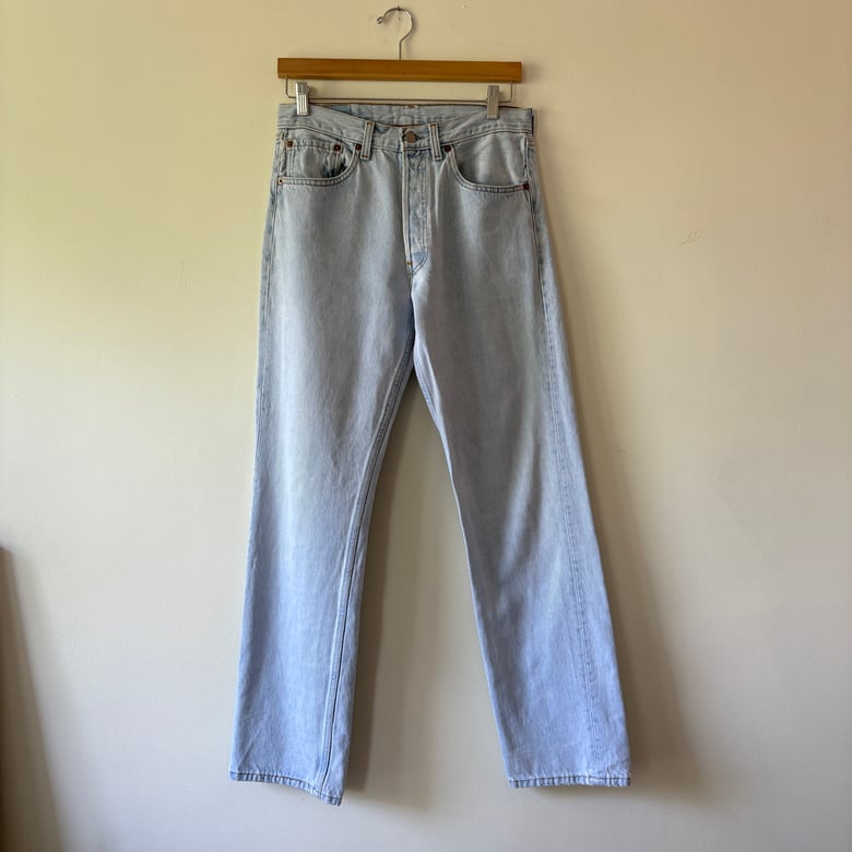 Image of Levi's 501 Made in USA (Light Wash 30x31)