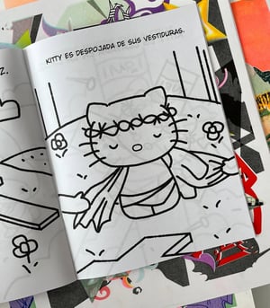 Hello Kitty vía crucis x Ketsueki Koibito