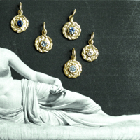 Image 4 of Gold Wreath Charm, Dark Blue Sapphire