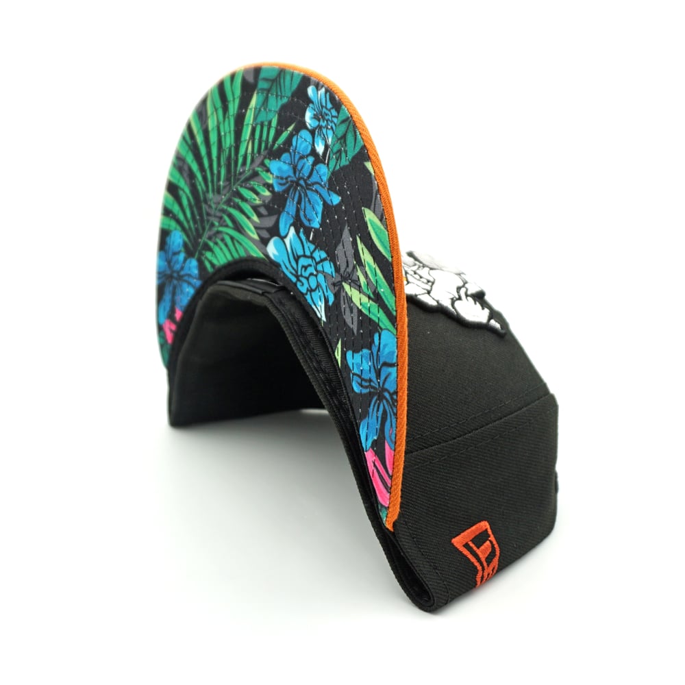 Moon Surfer V1 59FIFTY