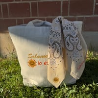 Image 2 of Solamente lo Esencial Embroidered Drawstring Tote Bag – Canvas Market Bag