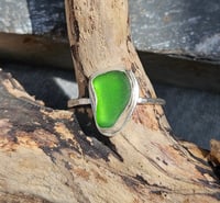 Image 4 of Green Cornish Seaglass Ring - UK size R