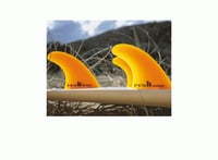 Image 2 of Juego Quillas FCS II Performer Neo Glass M Mango Tri Fins ( con camiseta gratis - with free T-shirt 