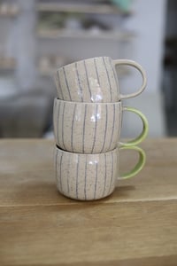 Image 3 of Biiig mugs.
